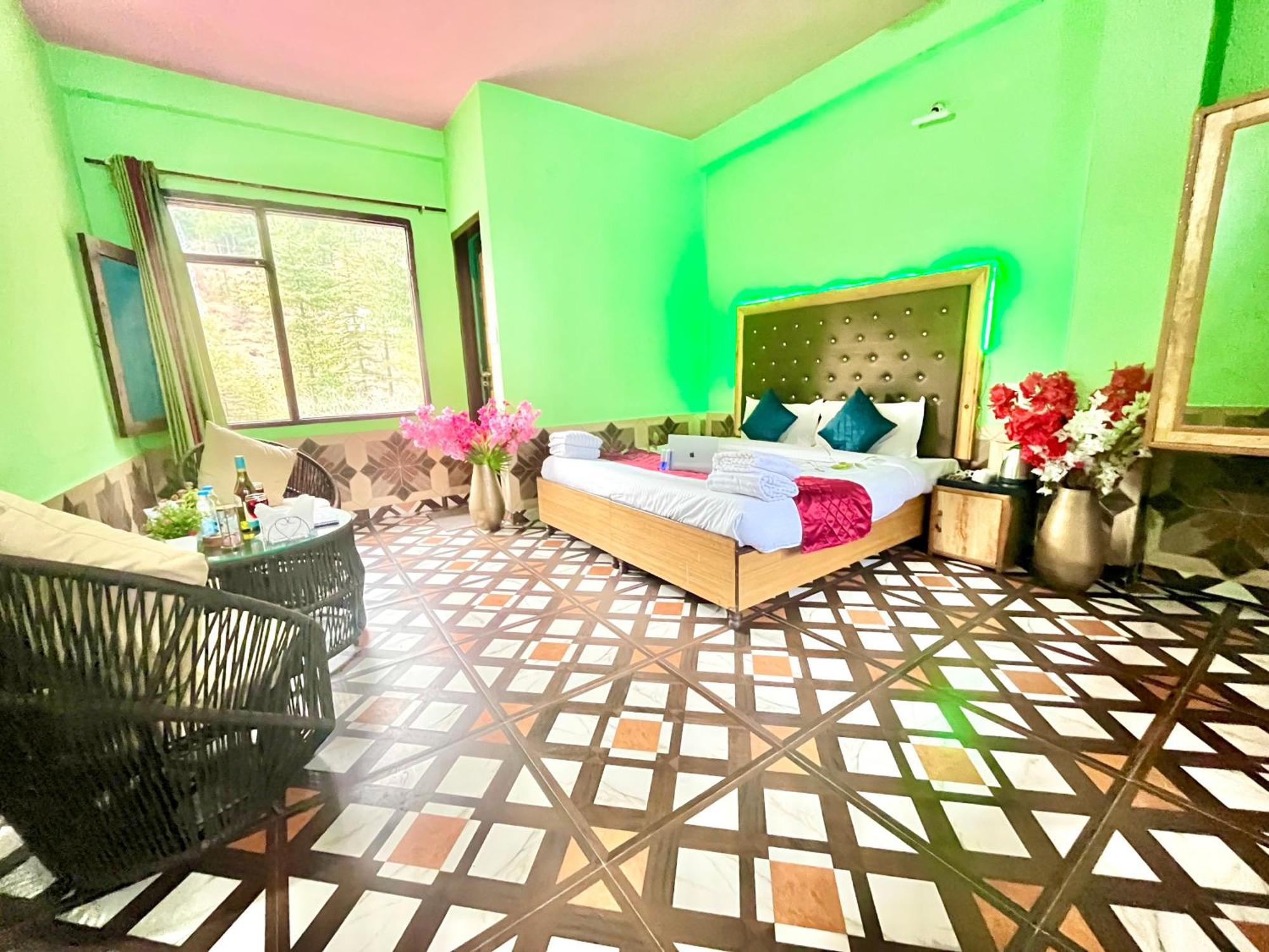Russian Unit Kasol By Valley Exterior photo