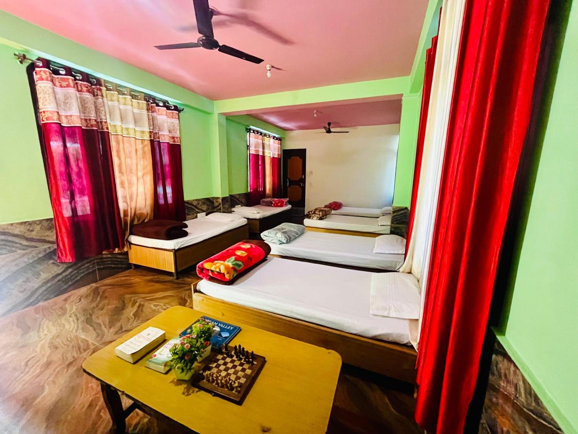 Russian Unit Kasol By Valley Exterior photo