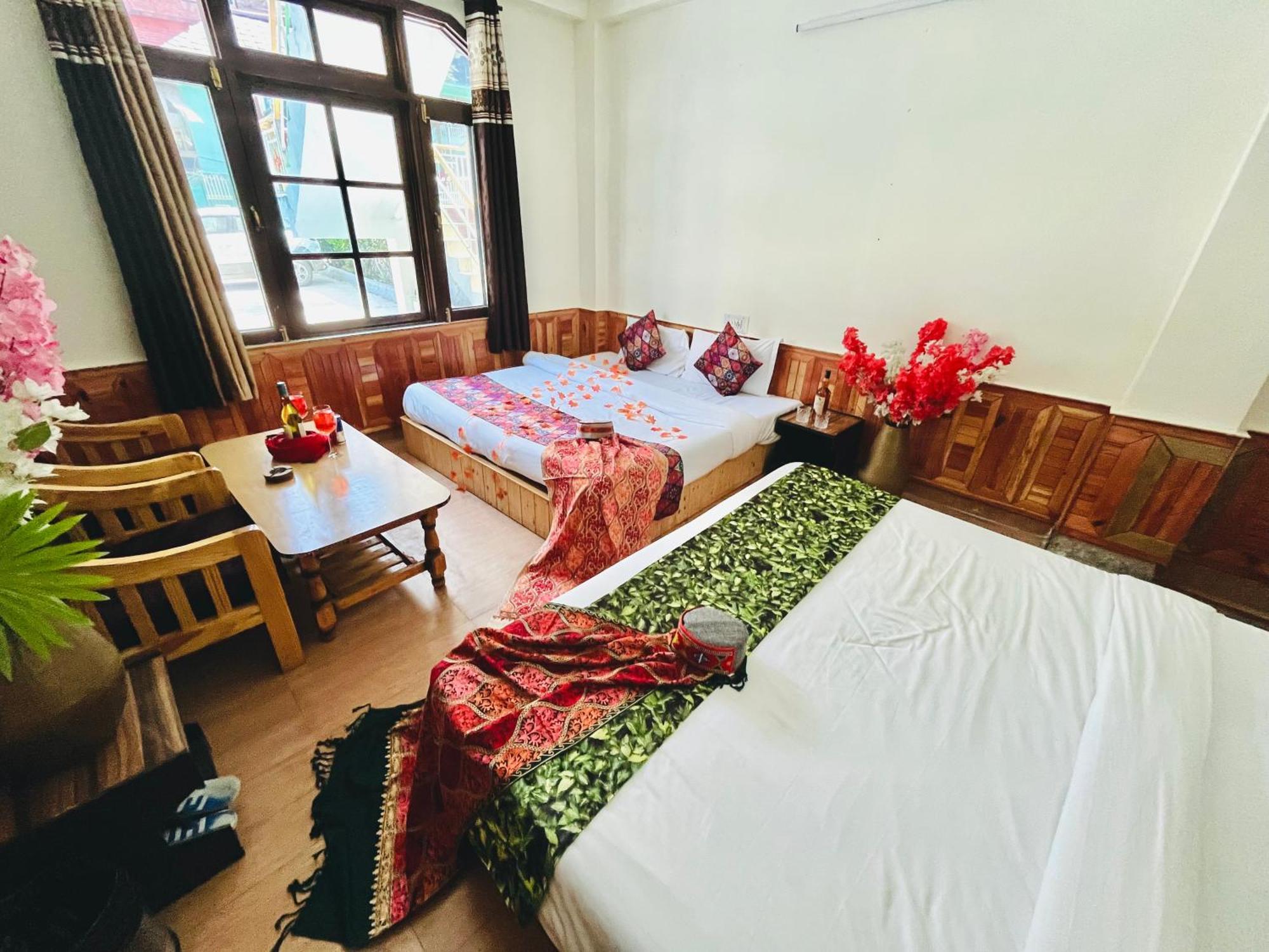 Russian Unit Kasol By Valley Exterior photo